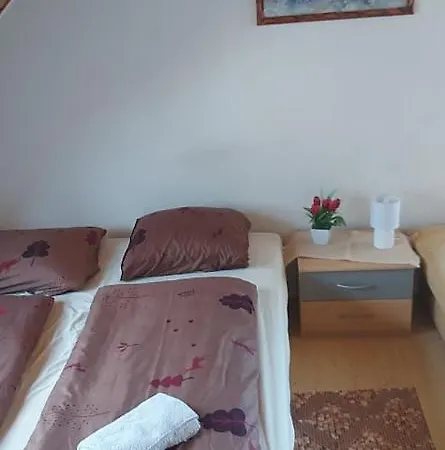 Pensión Kéktúrás-Tóra Nyíló Badacsonyi privát bérlemény Badacsonytomaj